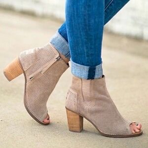 Toms Majorca Perforated Suede Leather Peep Toe Bootie 7.5